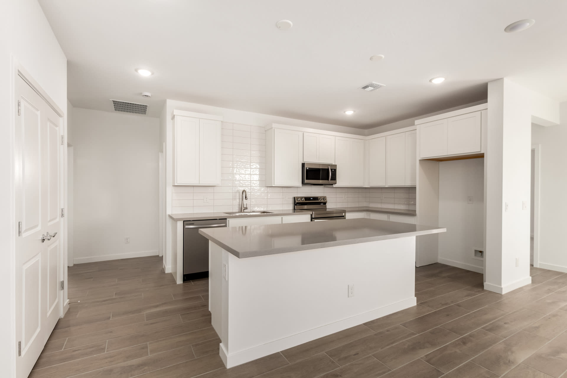 Lot 15 | Madera | The Villages at North Copper Canyon - Canyon Series | Surprise, AZ | Landsea Homes