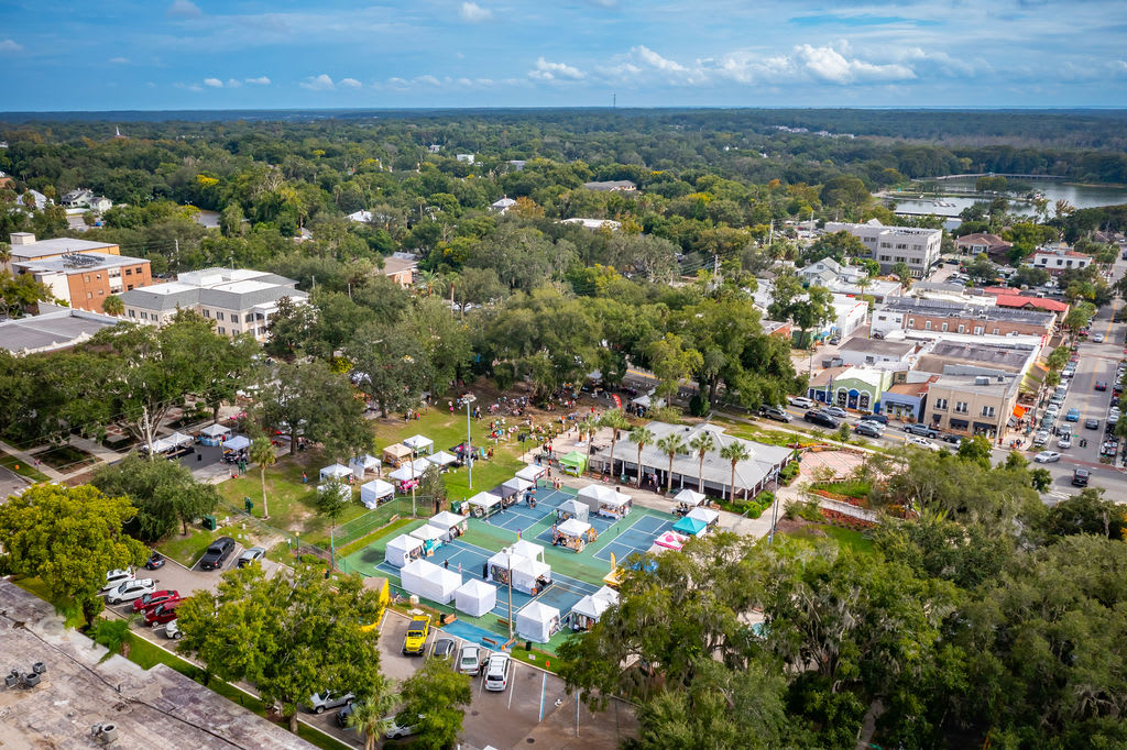 Enjoy year-round festivals in both Leesburg & Mount Dora all with easy access with US-27 & Florida Turnpike | Hodges Reserve | New Homes in Leesburg, FL | Landsea Homes