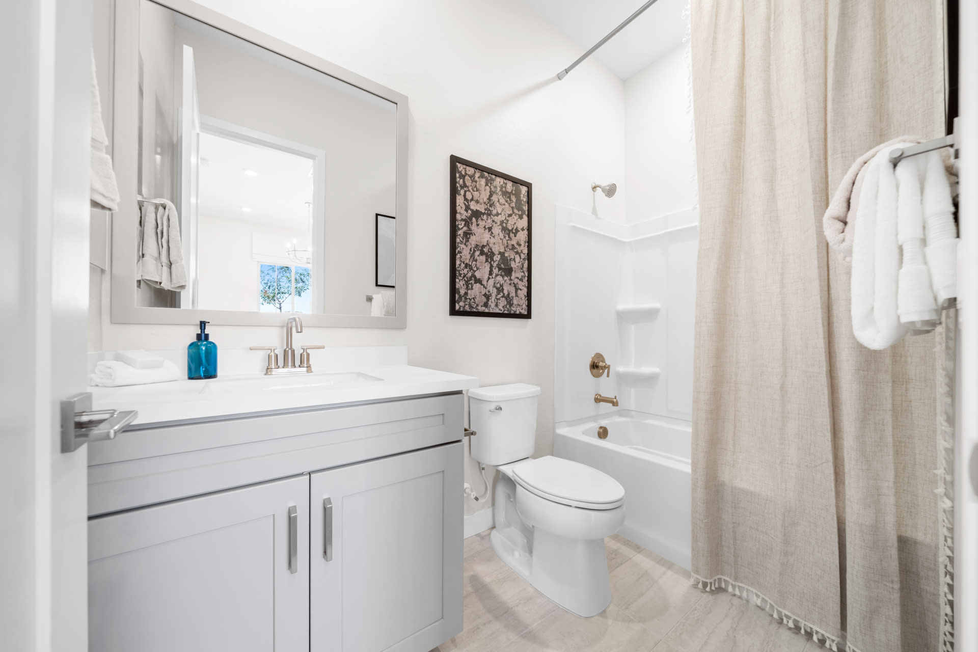 Bathroom 3 | Libra Model Home | Rialta | New homes in Mesa, Arizona | Landsea Homes