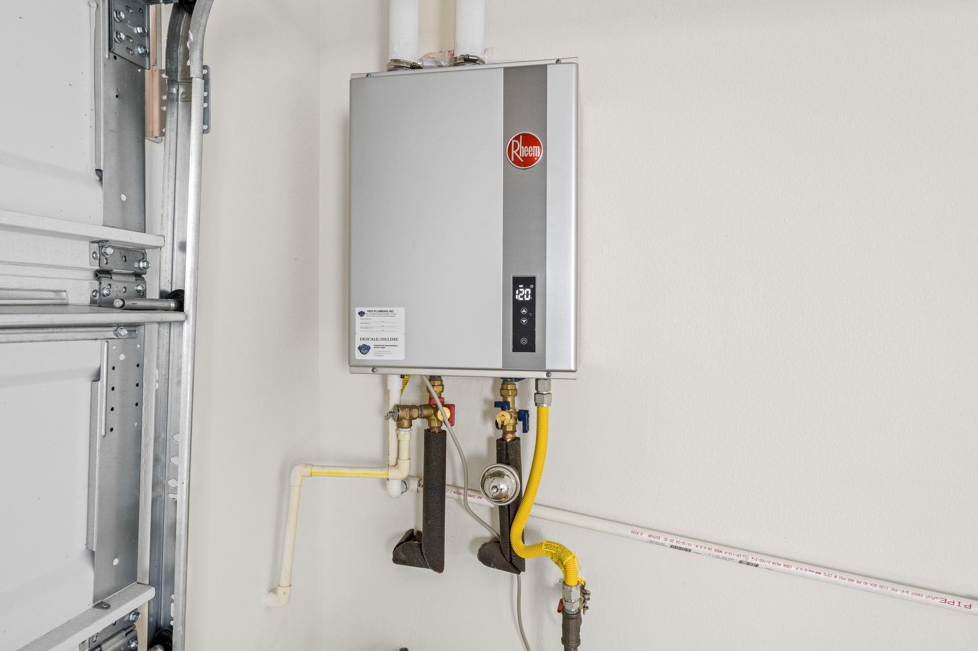 Garage | Lot 57 | Clementine at Narra Hills in Fontana, CA by Landsea Homes