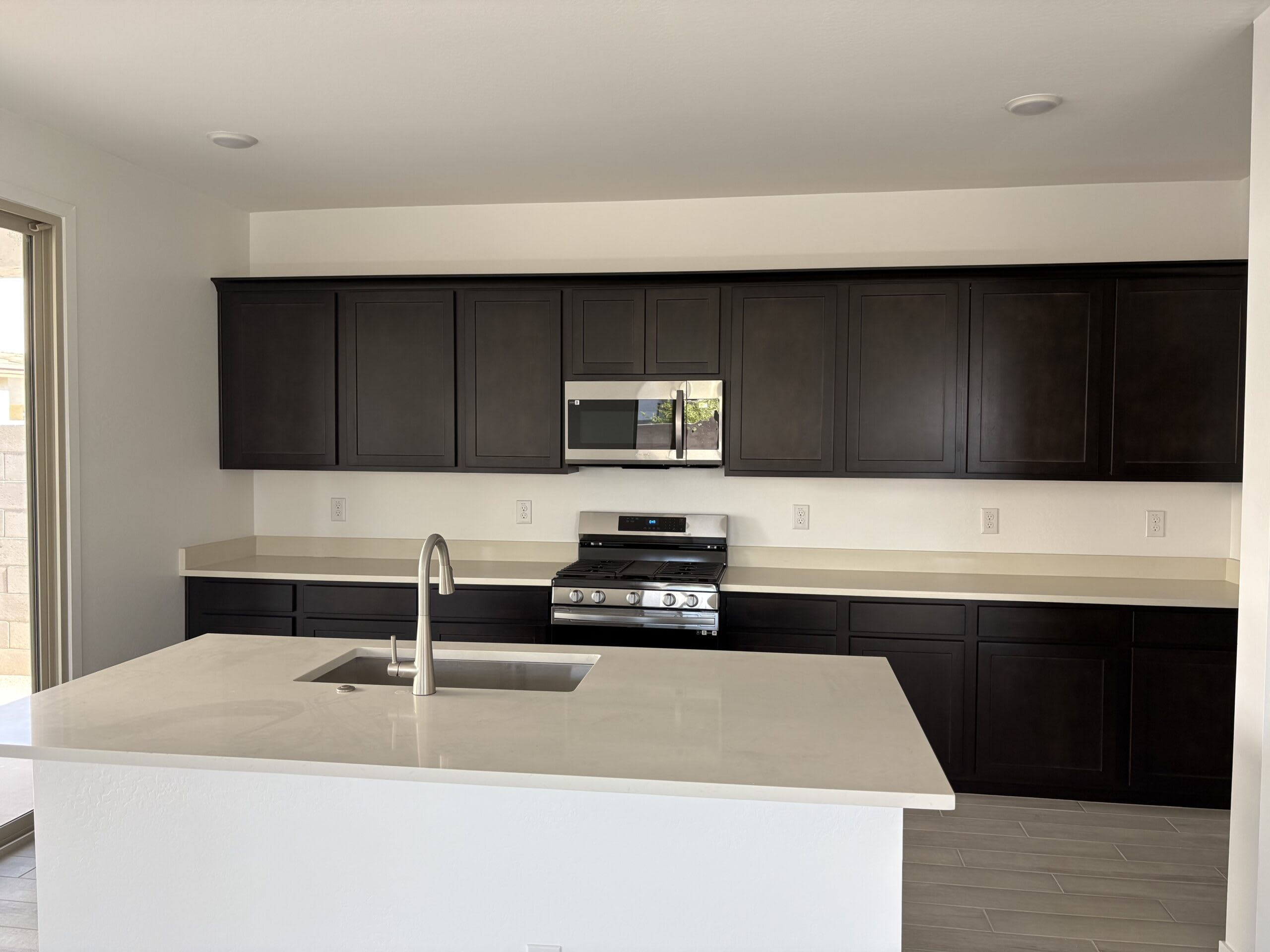 Lot 148 | Kitchen | Tangelo | Mandarin at Citrus Park | New Homes in Goodyear, AZ | Landsea Homes