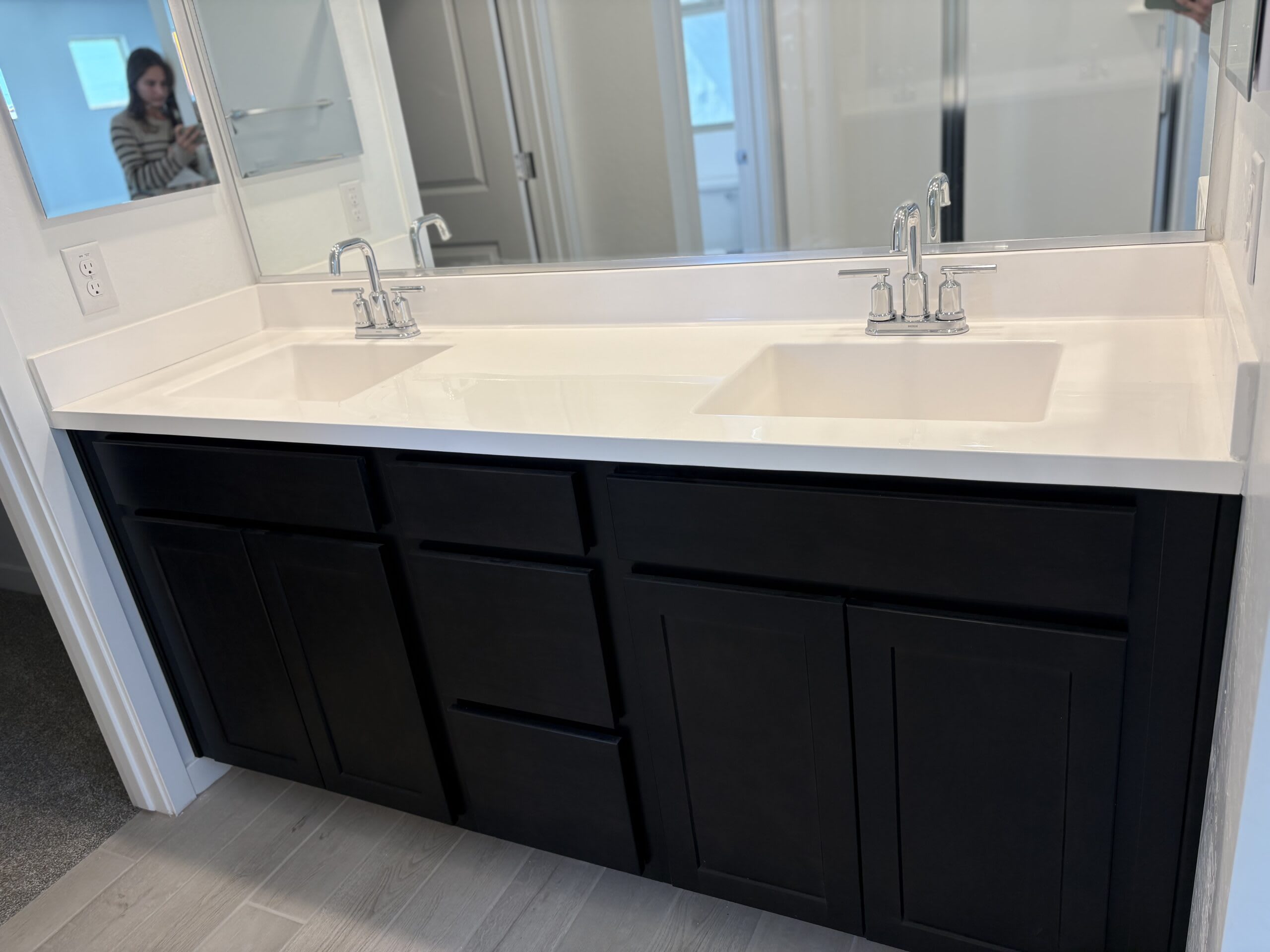 Lot 148 | Primary Bathroom | Tangelo | Mandarin at Citrus Park | New Homes in Goodyear, AZ | Landsea Homes