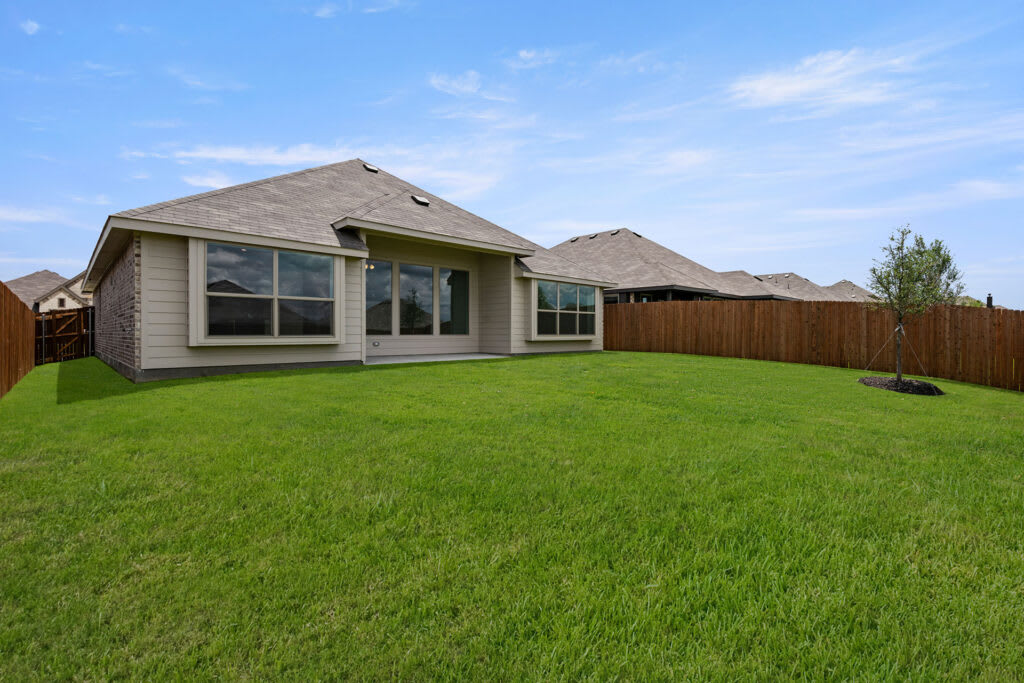 Backyard | 919 Madeline Lane | Chisholm HIlls | New Homes in Cleburne, TX by Landsea Homes