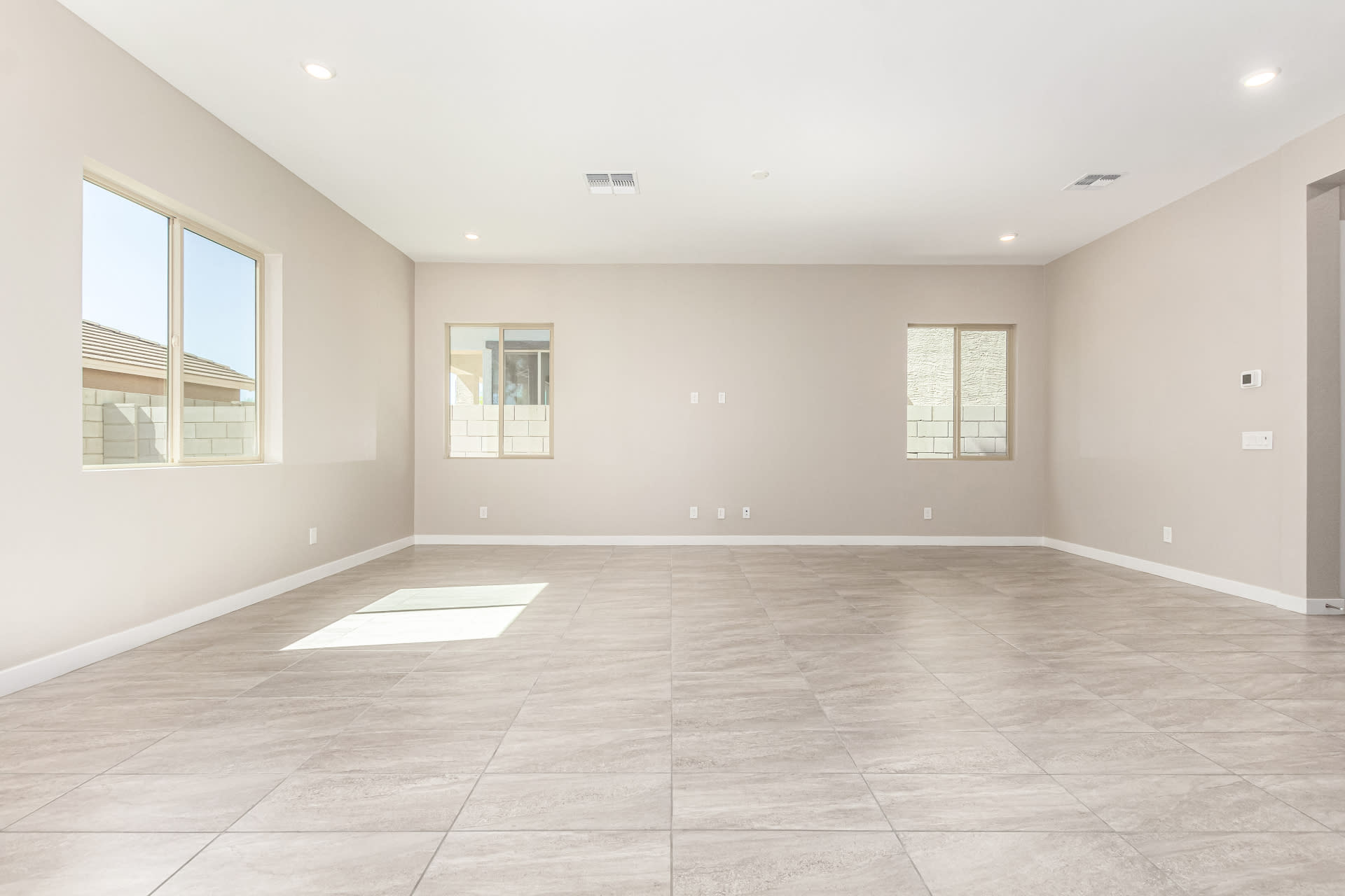Lot 5 | Great Room | Virgo Floorplan at Rialta | New Homes in Mesa, AZ by Landsea Homes