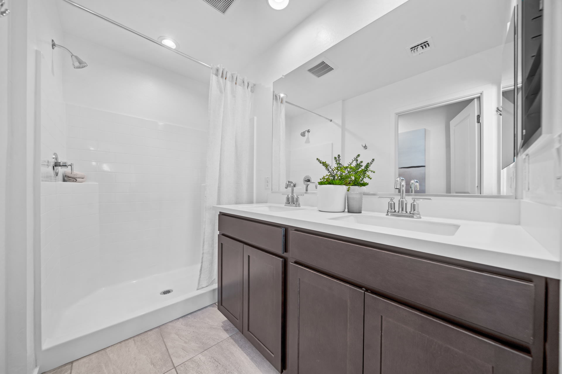 Primary Bathroom with Walk-in Shower | Pinnacle | Wildera – Crest Series | New Homes in San Tan Valley, AZ by Landsea Homes