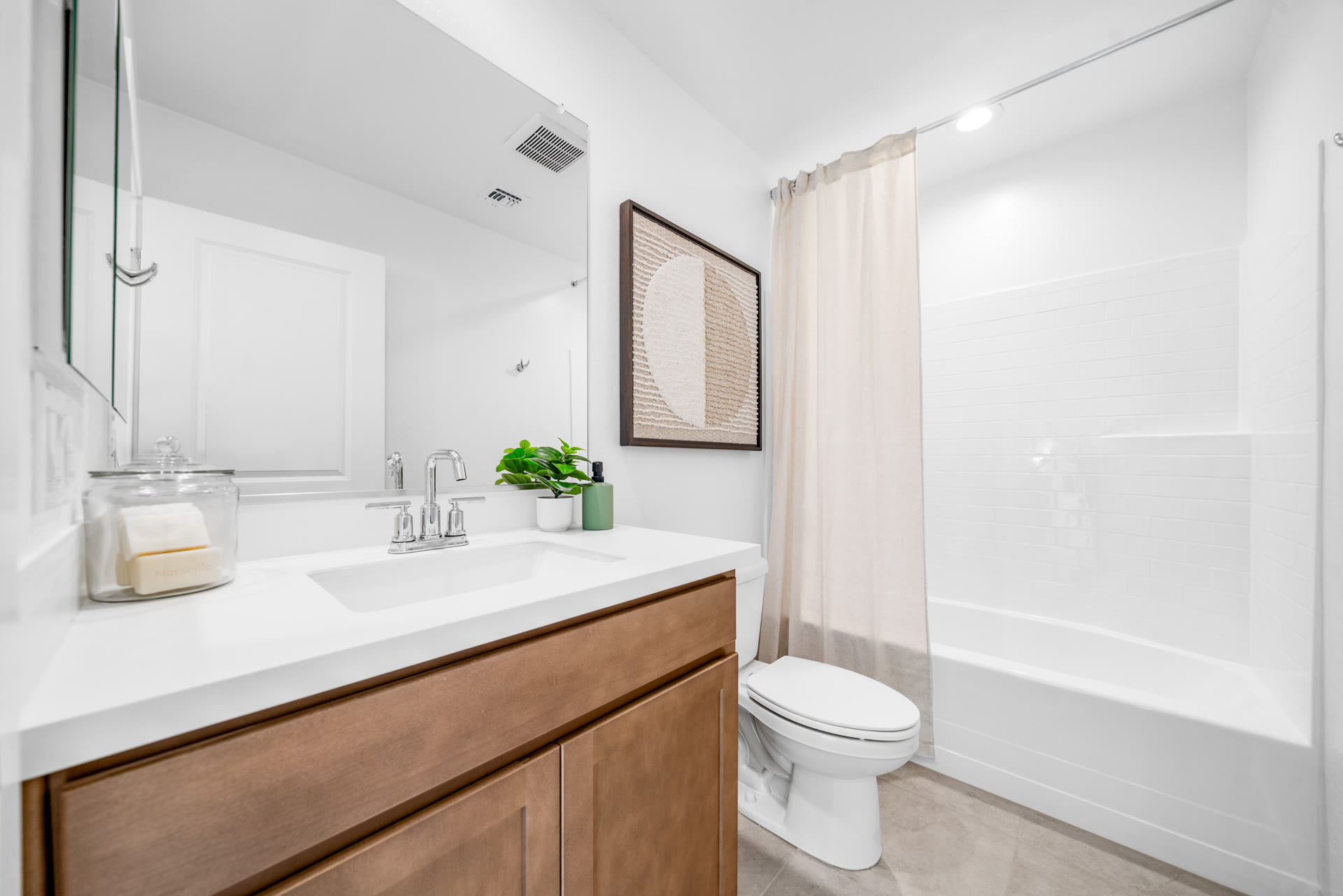 Bathroom 2 | Horizon | Wildera – Crest Series | New Homes in San Tan Valley, AZ by Landsea Homes