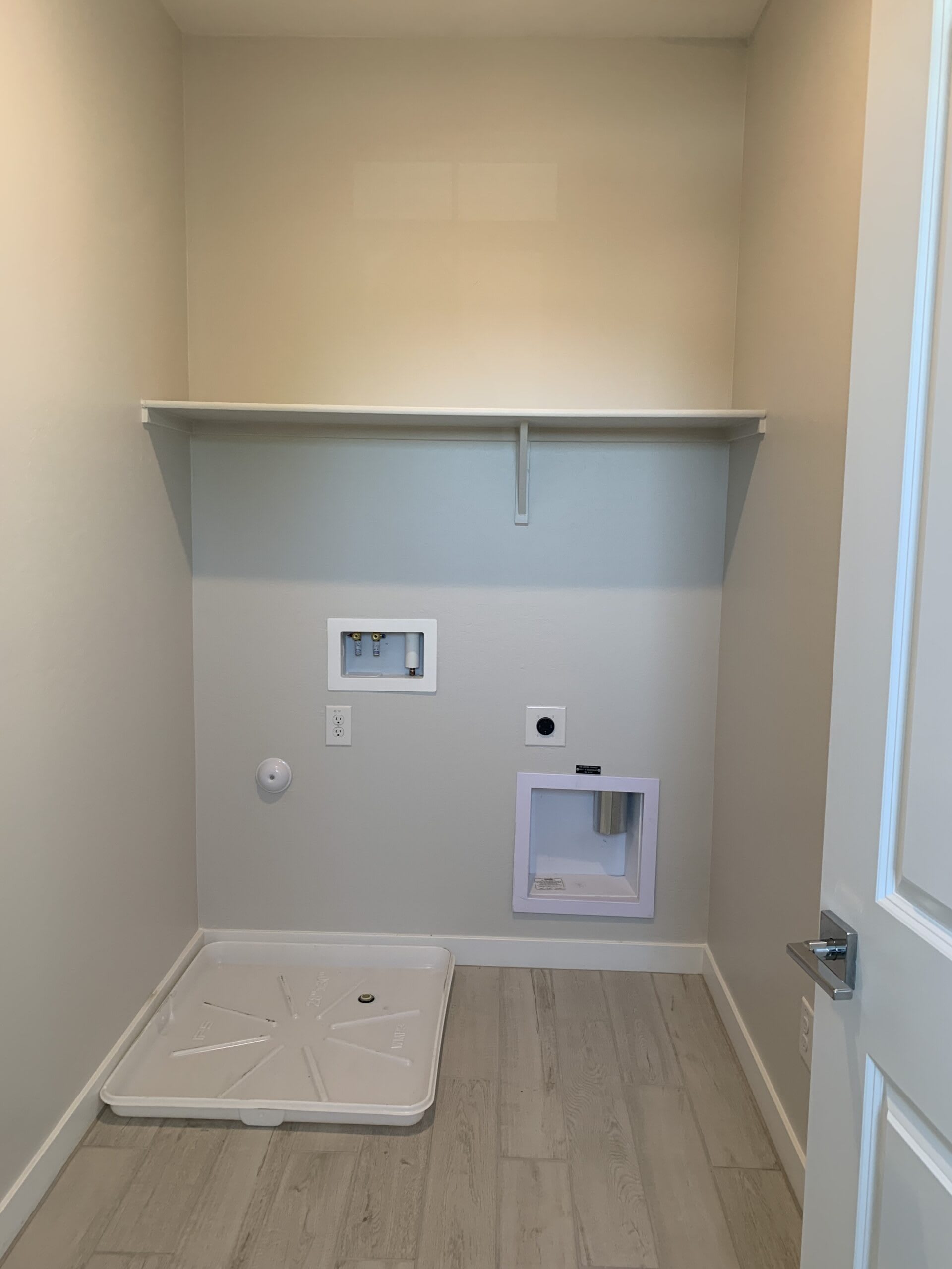 Lot 5 | Laundry Room | Malta | Marlowe | New Homes in Glendale, AZ | Landsea Homes