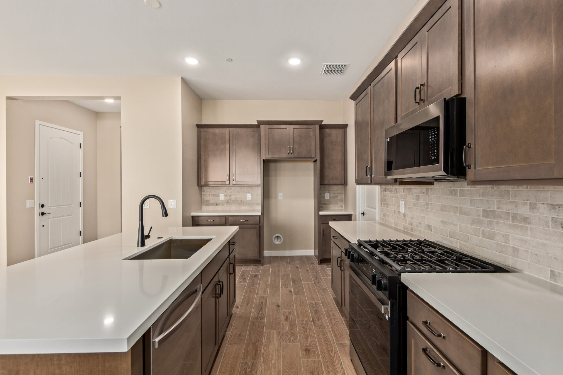 Lot 42 | Cielo Floorplan | Mira Vista at Victory in Buckeye, AZ by Landsea Homes