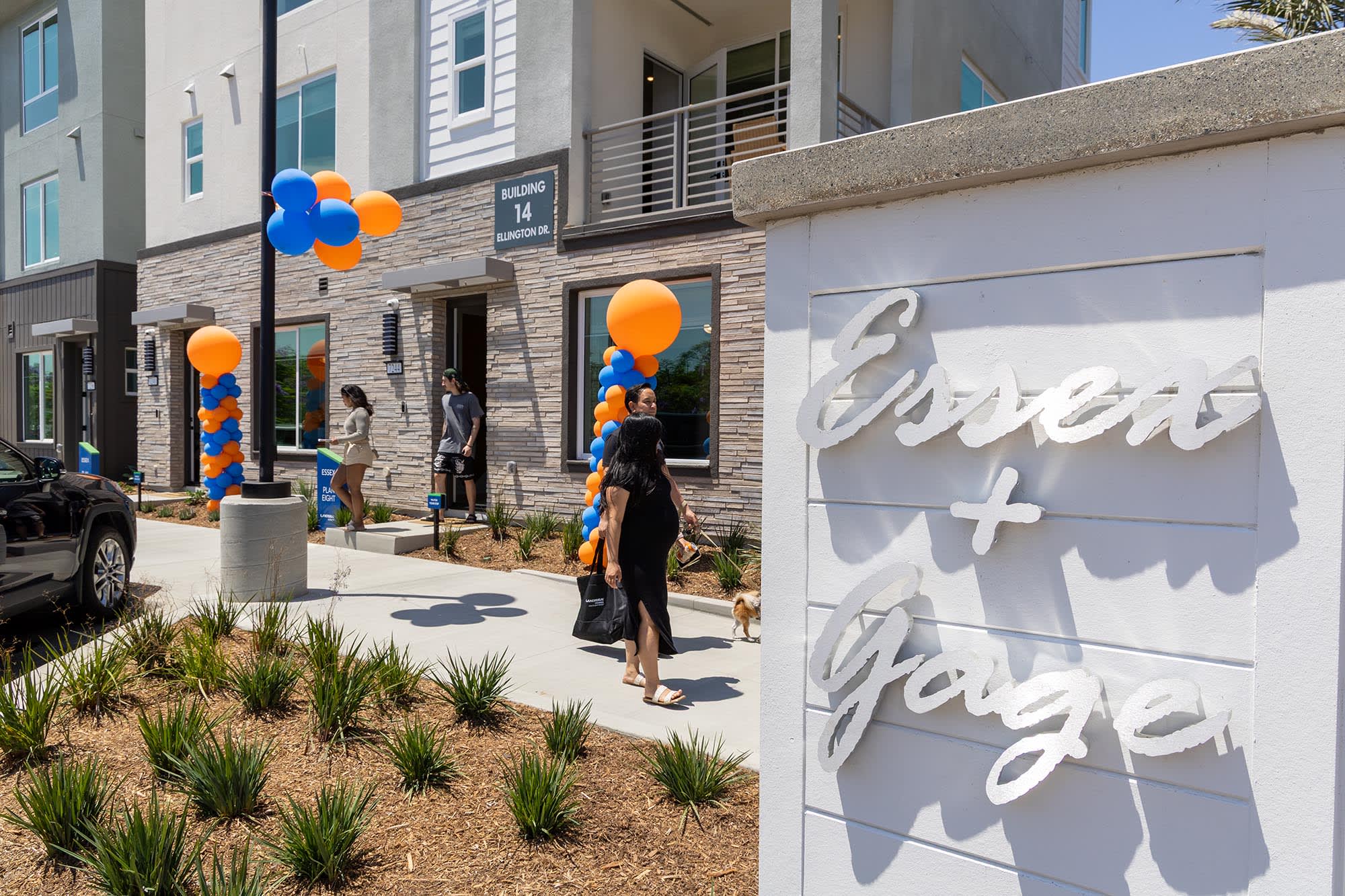 Essex & Gage Grand Opening