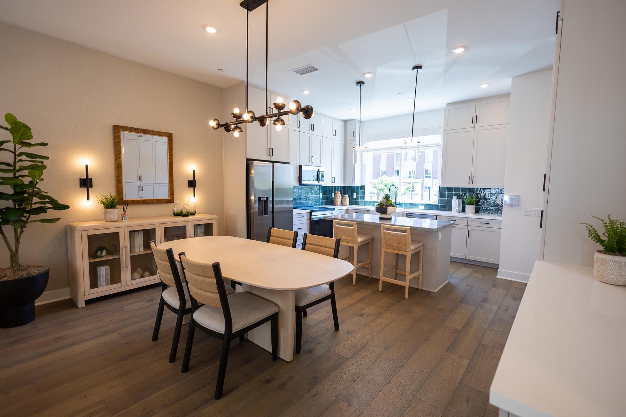 Essex & Gage Grand Opening