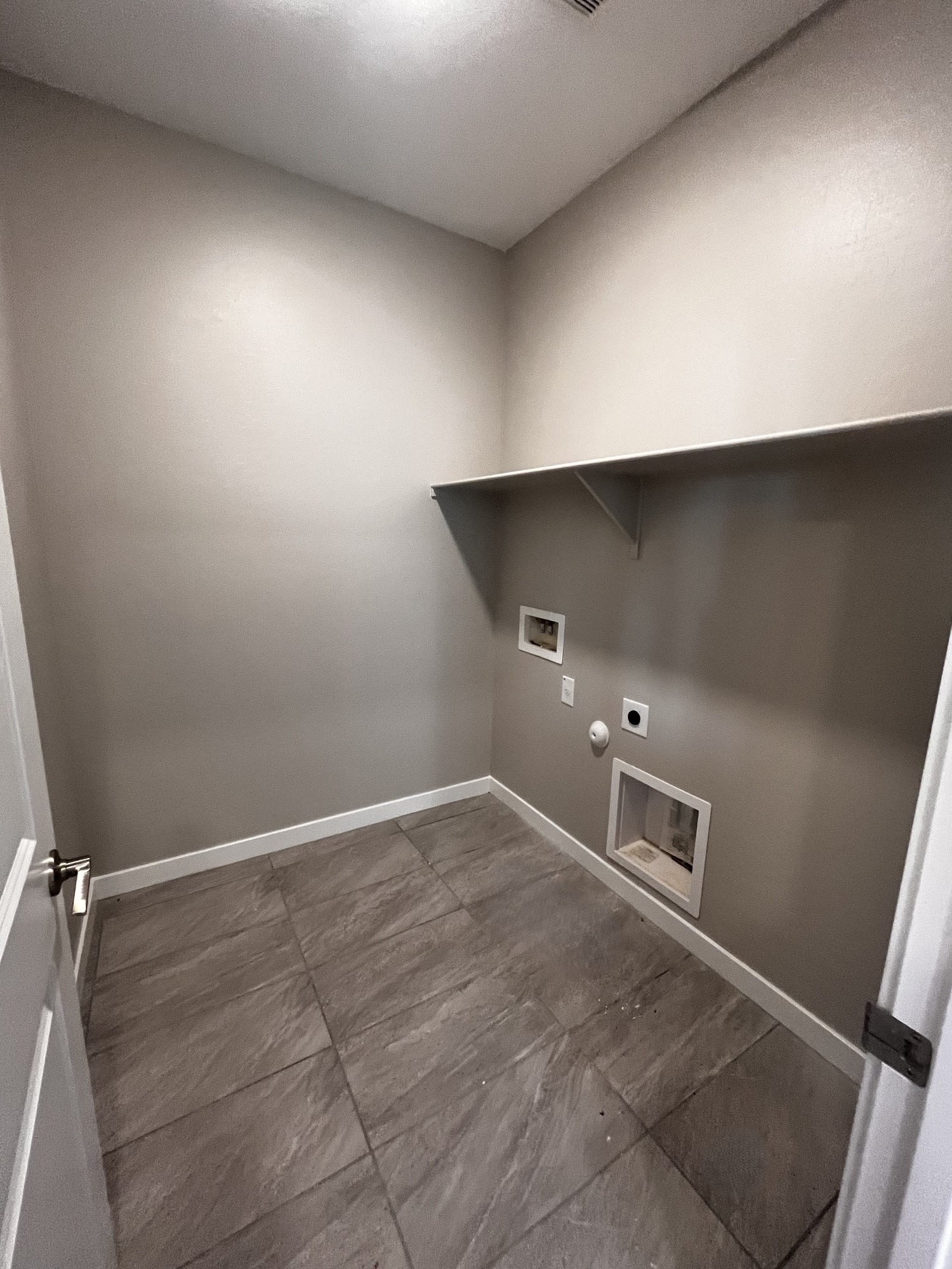 Lot 43 | Laundry Room | Mira Vista at Victory in Buckeye, AZ by Landsea Homes