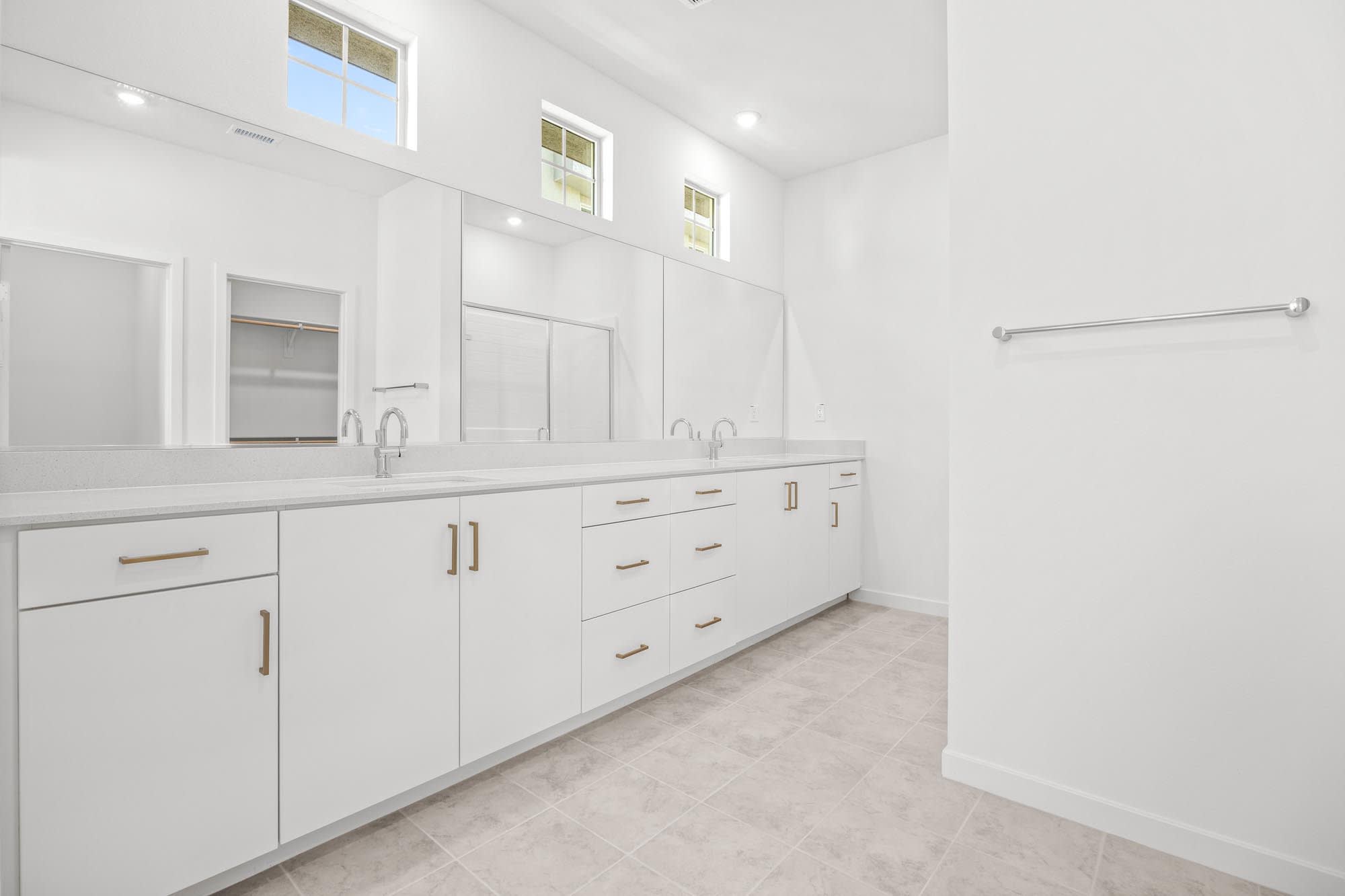 Primary Bathroom | Lot 55 | Clementine at Narra Hills in Fontana, CA by Landsea Homes