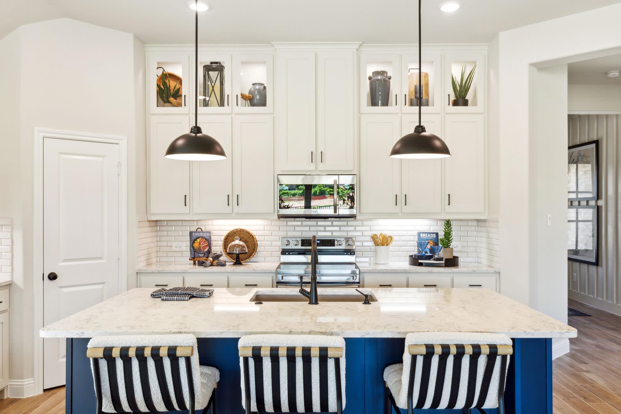 Dining Room | Concept 1937 at Waterford Park in Weatherford, TX by Landsea Homes