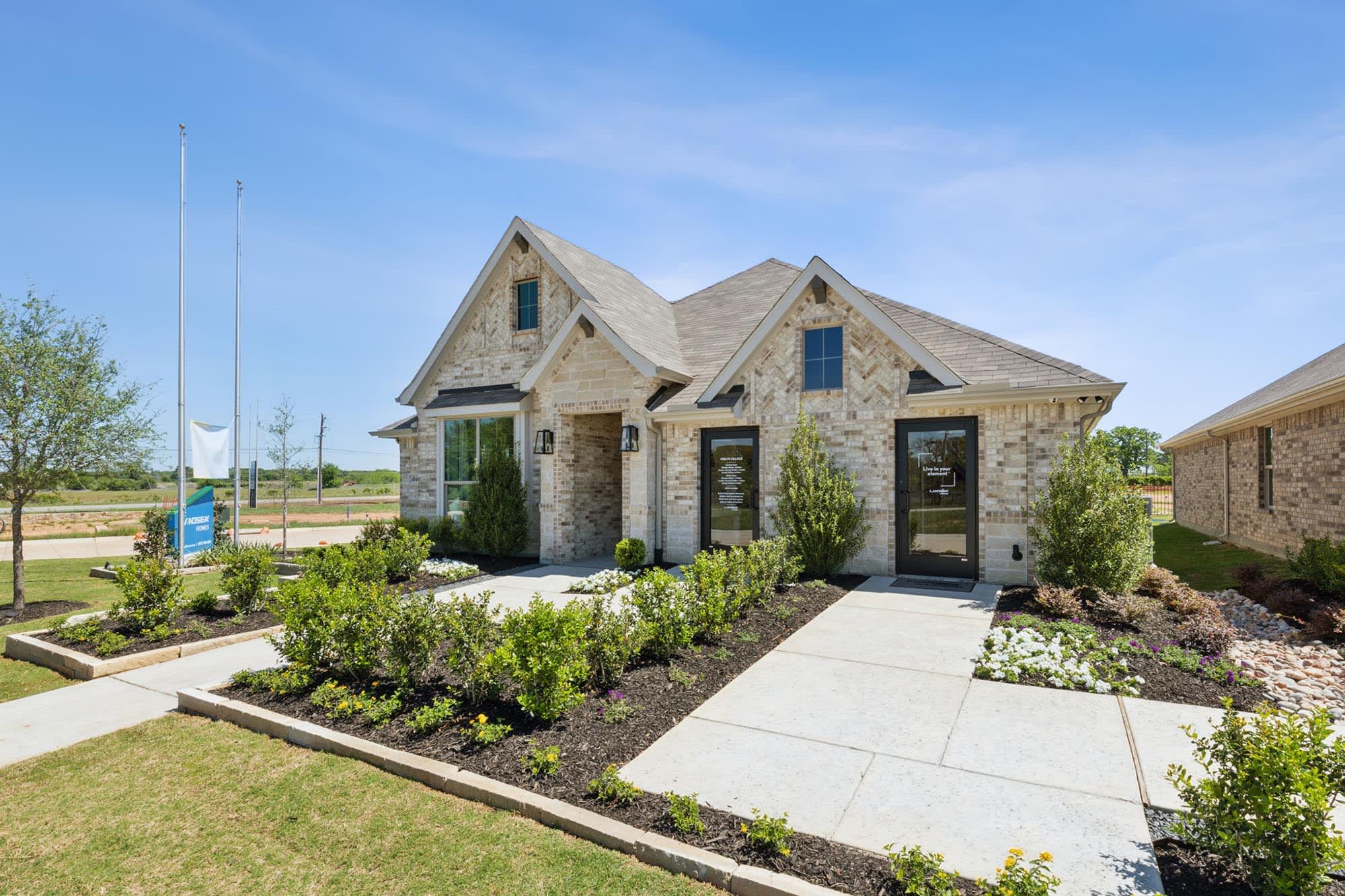 Elevation C | Concept 1937 at Waterford Park in Weatherford, TX by Landsea Homes