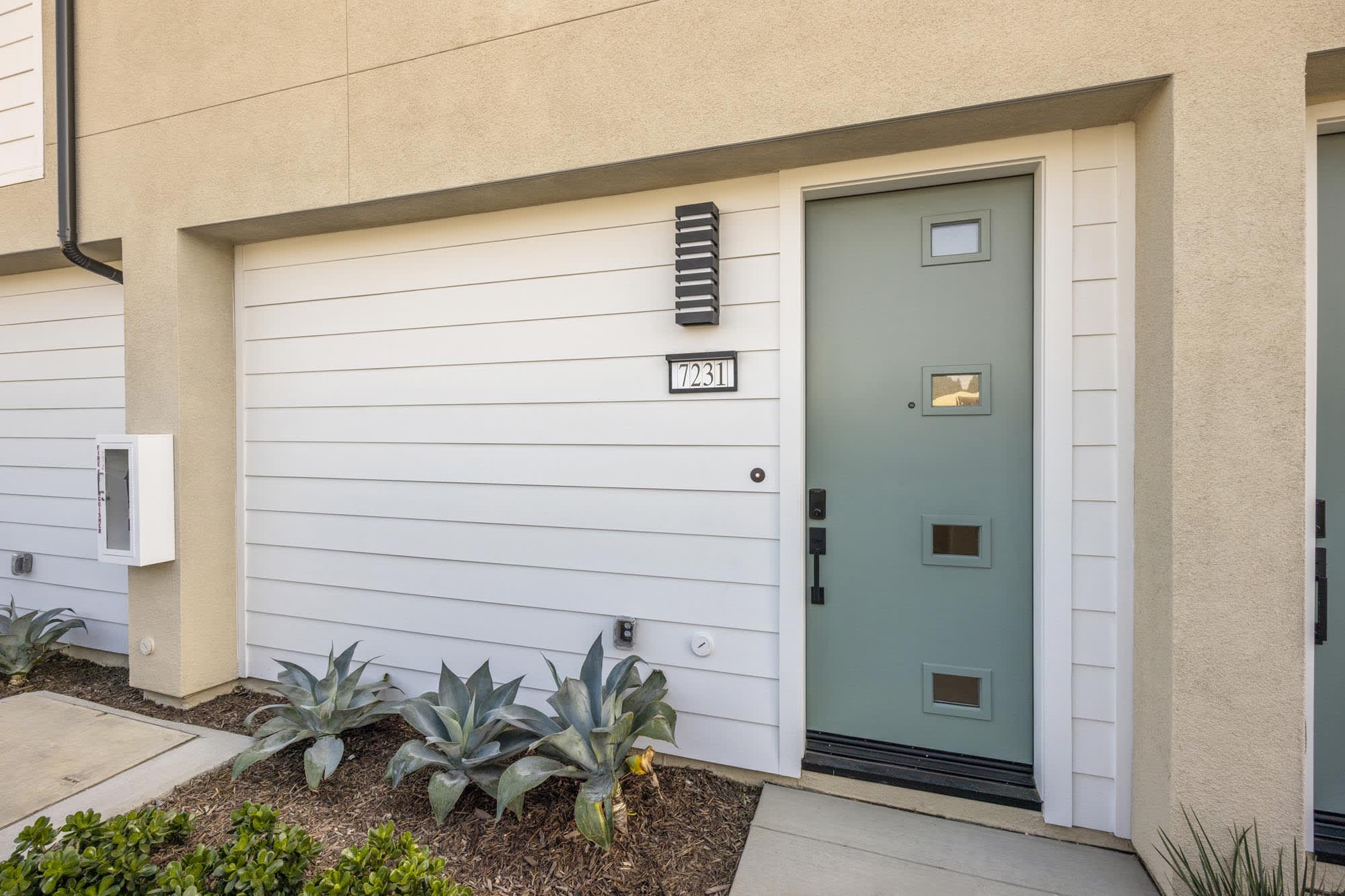 Front Entry | Lot 22 | Gage in Huntington Beach, CA by Landsea Homes